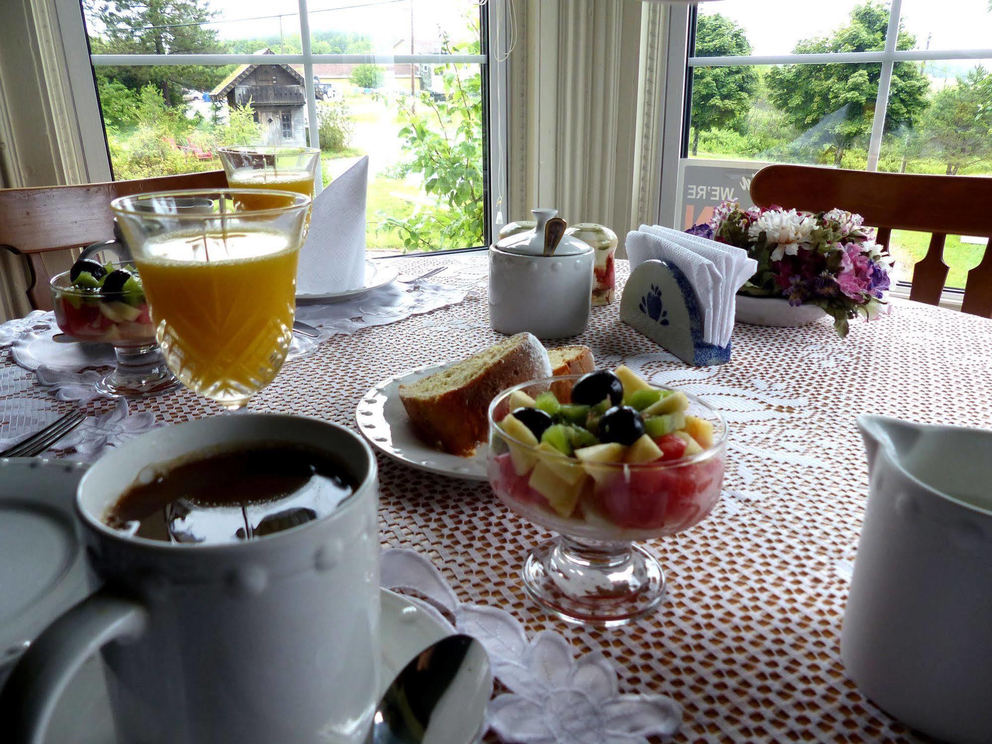 Lords Cove Deer Island Inn מראה חיצוני תמונה